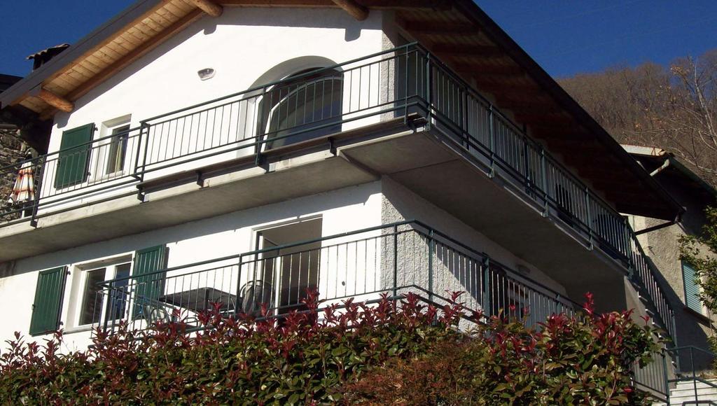 Apartament Casa Delle Camelie Sorico Zewnętrze zdjęcie