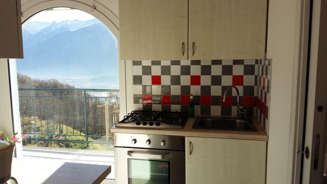 Apartament Casa Delle Camelie Sorico Zewnętrze zdjęcie